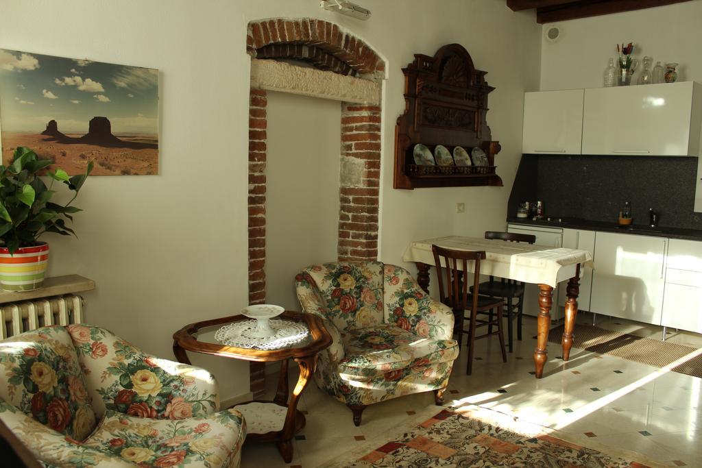 Apartamento Residenza Carducci Centro Storico Verona Habitación foto